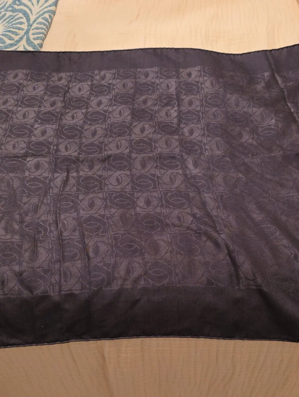 Cartier logo scarf shawl wrap 70x26 charcoal
